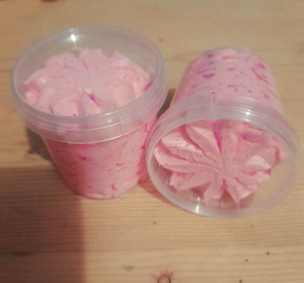 Strawberry Bath/Shower Whip image 0