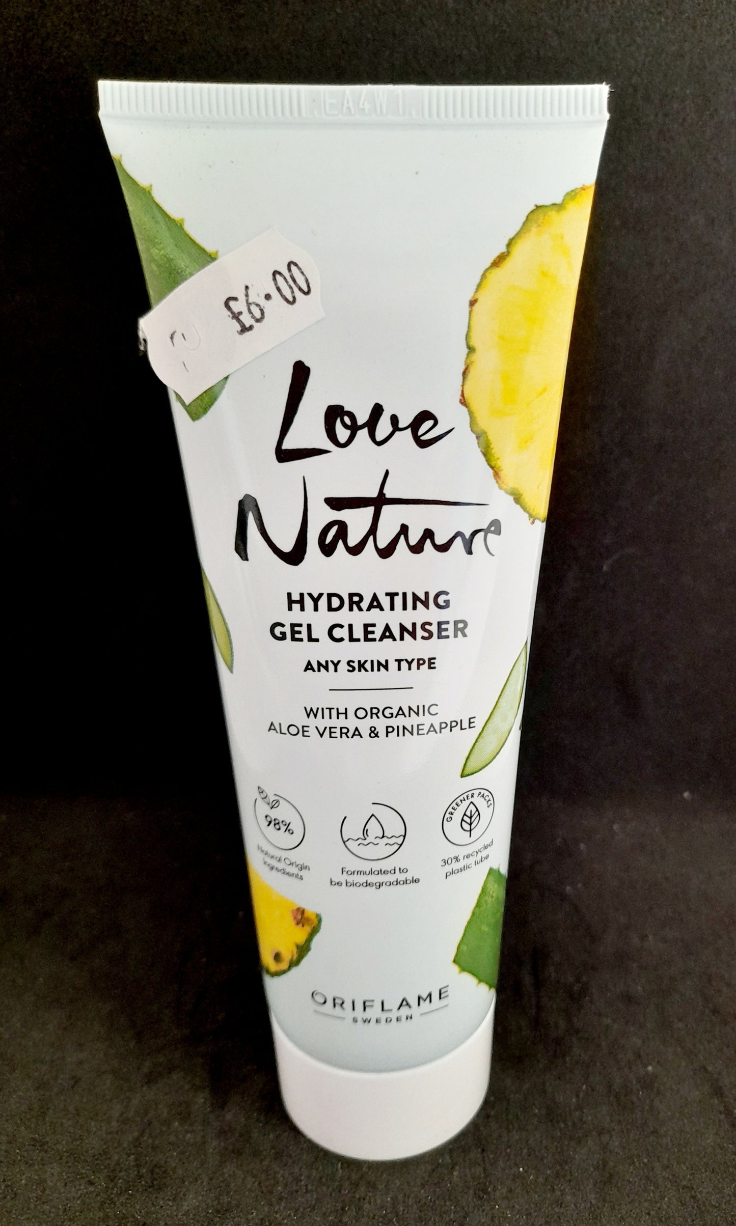 Hydrating Gel Cleanser with Pineapple π