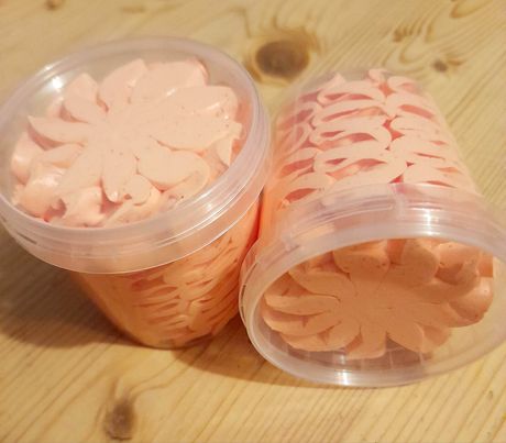 Madam Bath/Shower Whip image 0