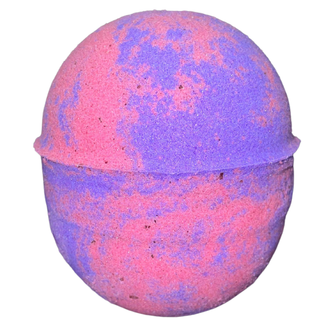 Winter Berries Bath Bomb image 0